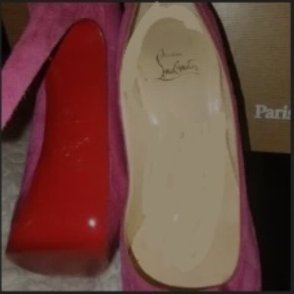 LV Pink Heels 🎀 - Picture 2 of 5